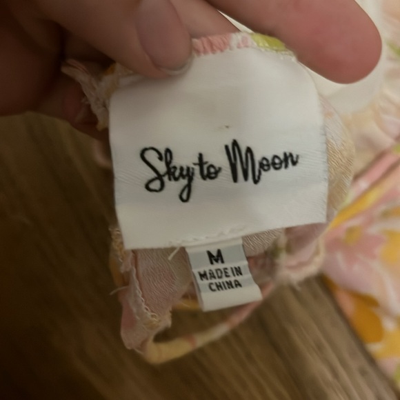 Sky To Mood Floral Dress size Medium - Picture 5 of 5